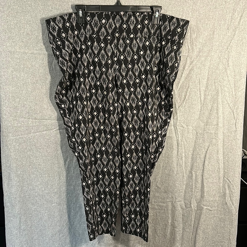 Torrid Cropped Pants
